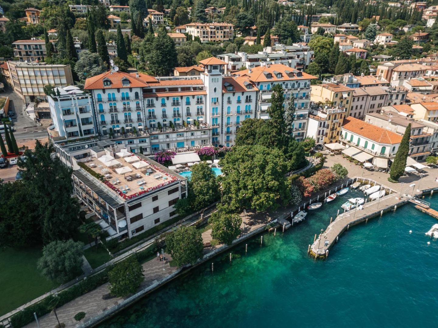 Hotel Savoy Palace 2