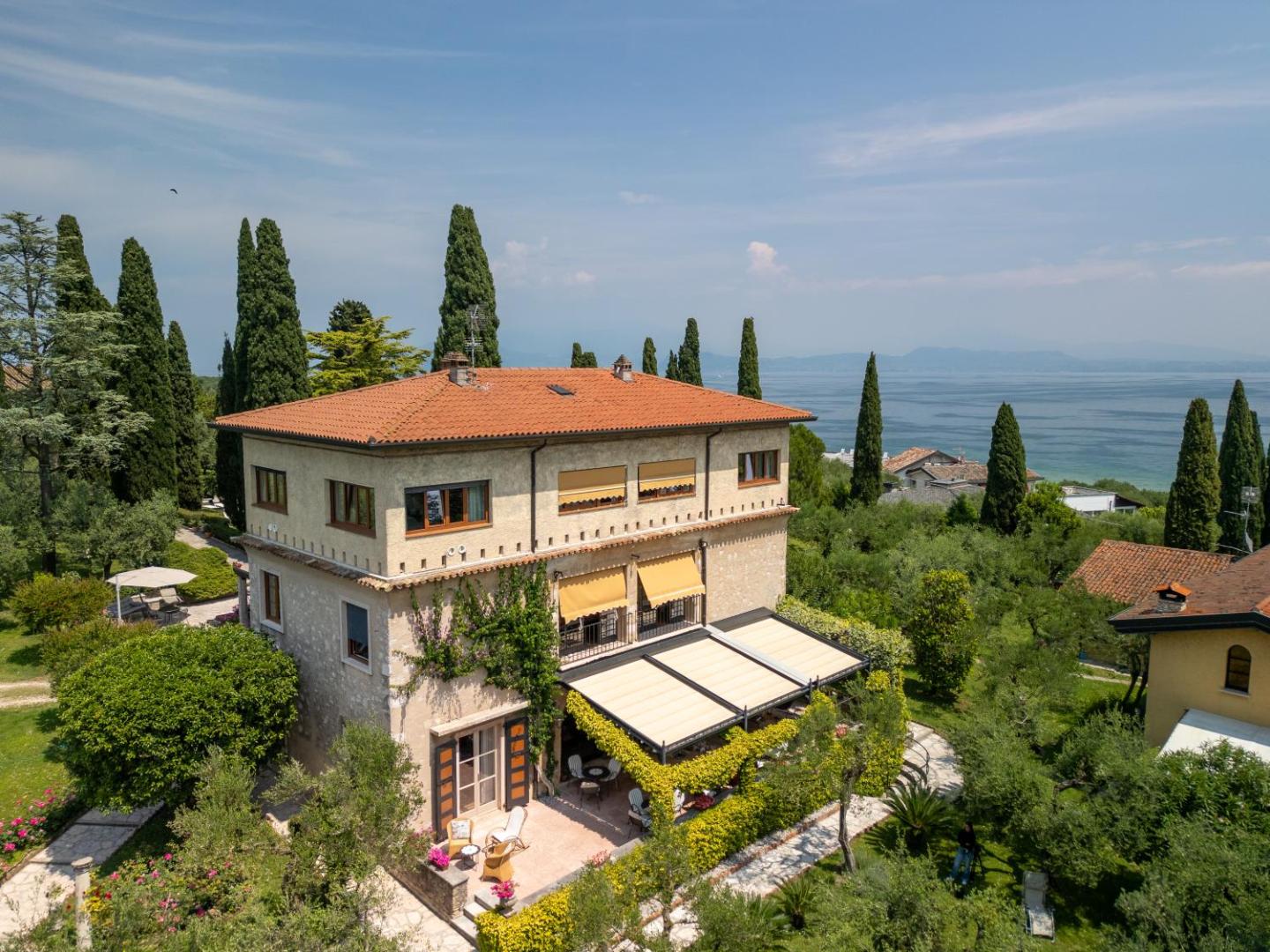 Villa Paradiso 5