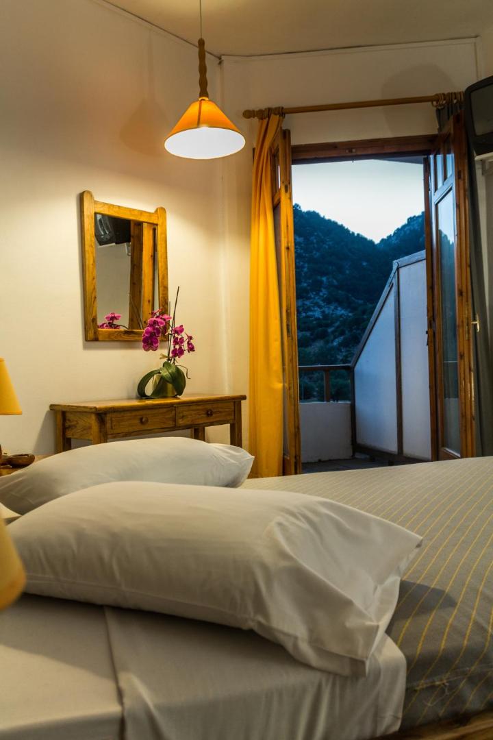 Neos Omalos Hotel 3