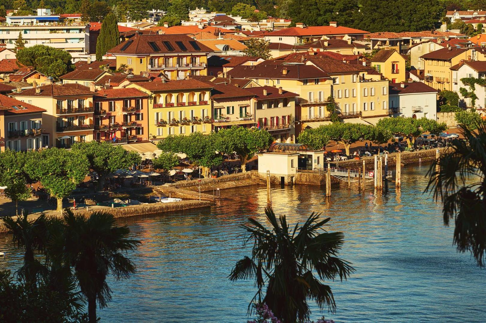 Vista Lakefront Boutique Hotel 1