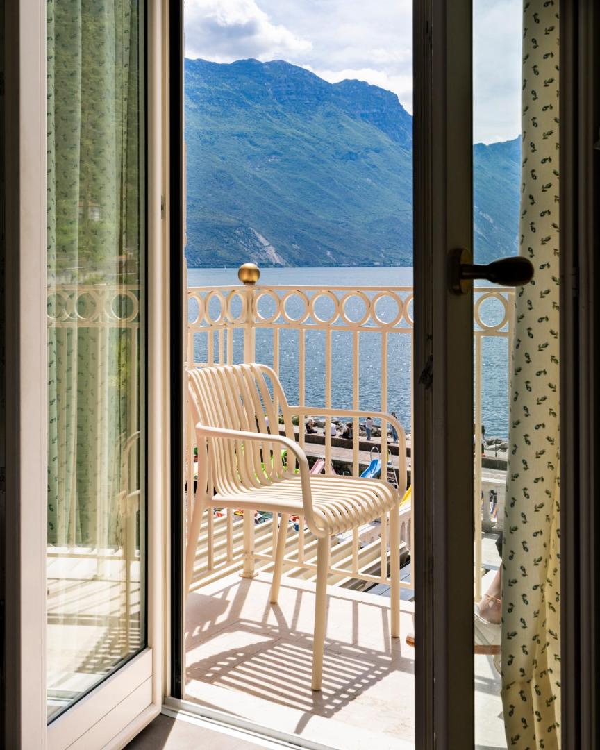 Bellavista Lakefront 7