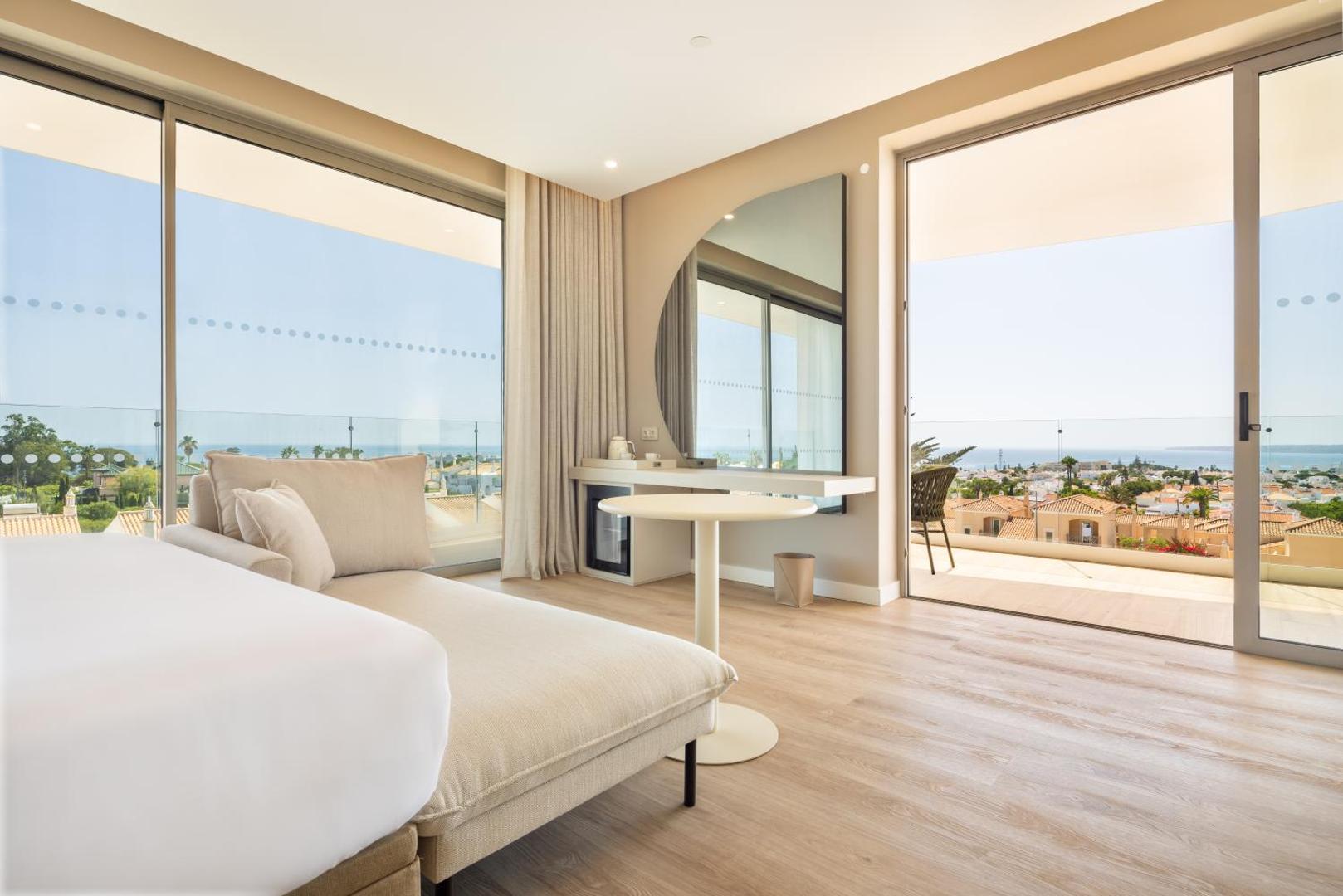 Castelo Suites Hotel 3