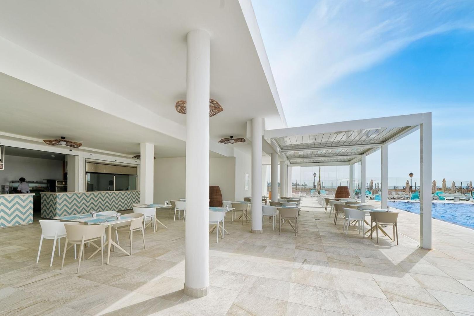 Hotel Las Costas 5