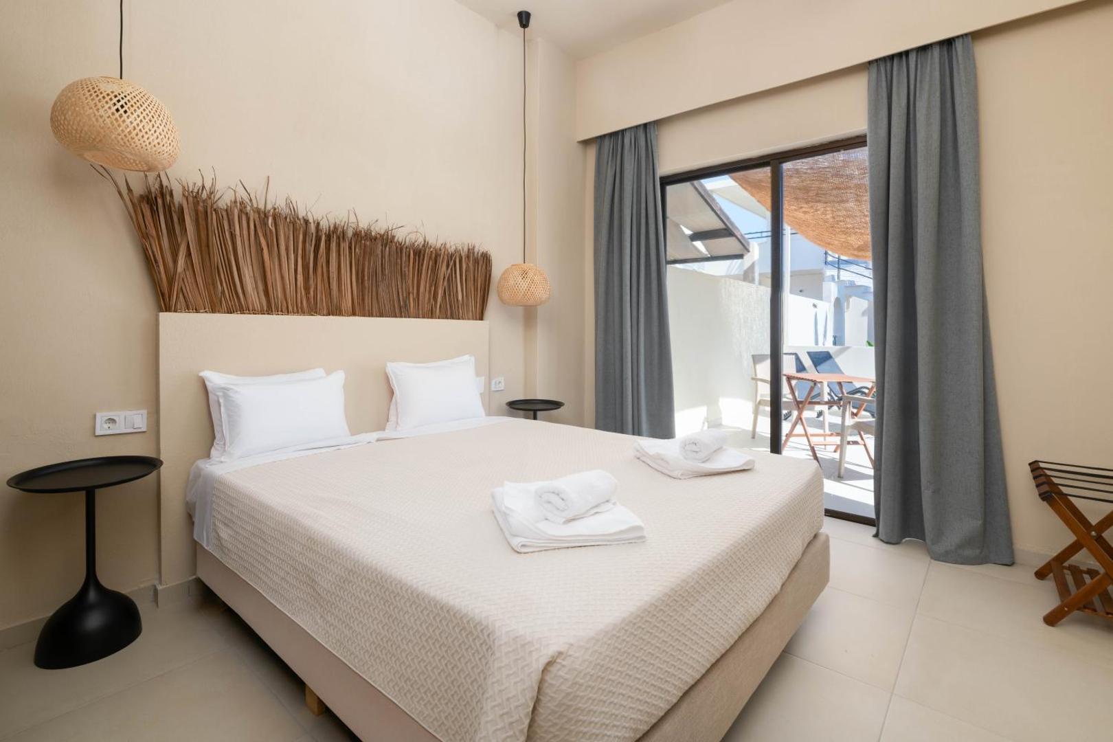 Atma Beach Rooms & Suites 3