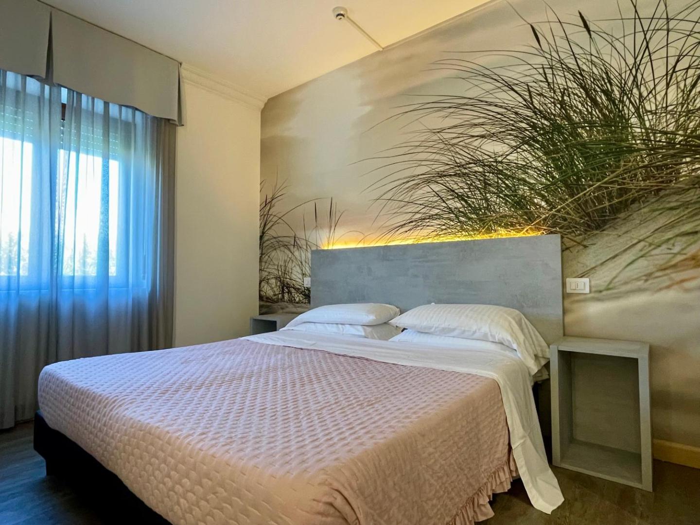 B City Hotel Bardolino 3