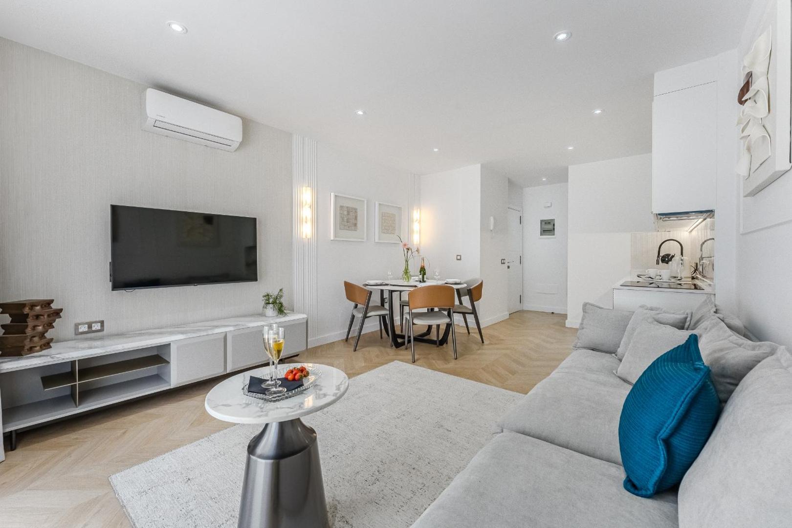 SeaShell Suites 4