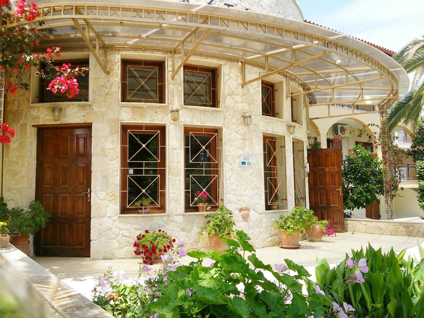 Asteras hotel 2