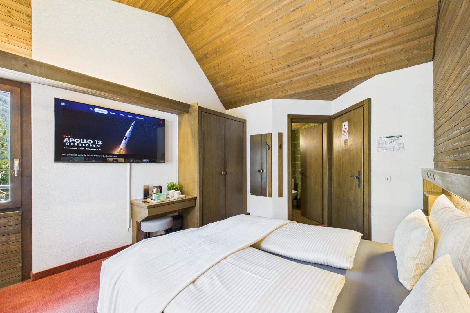 Central suite to stay for two experience SaasFee 5