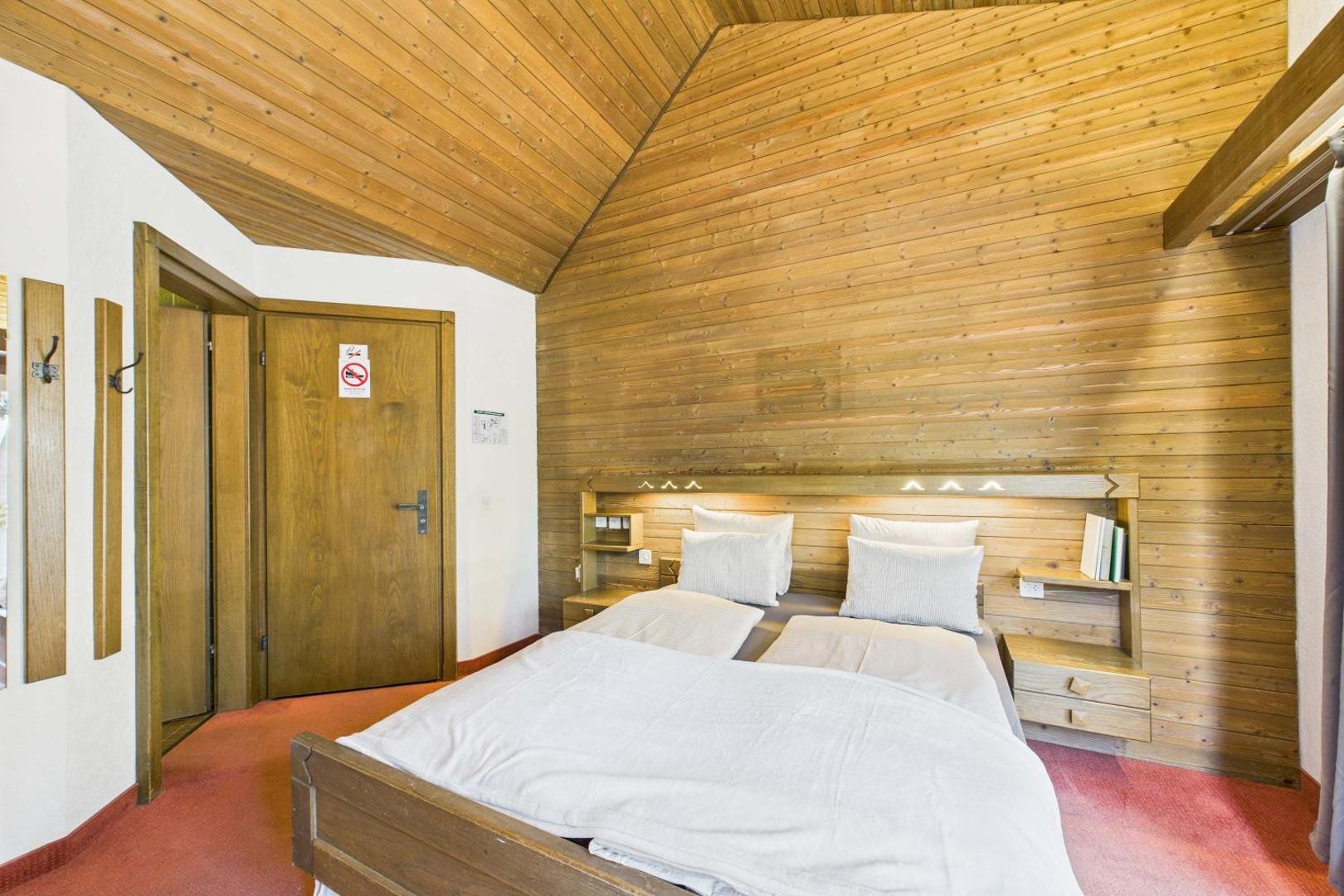 Central suite to stay for two experience SaasFee 8