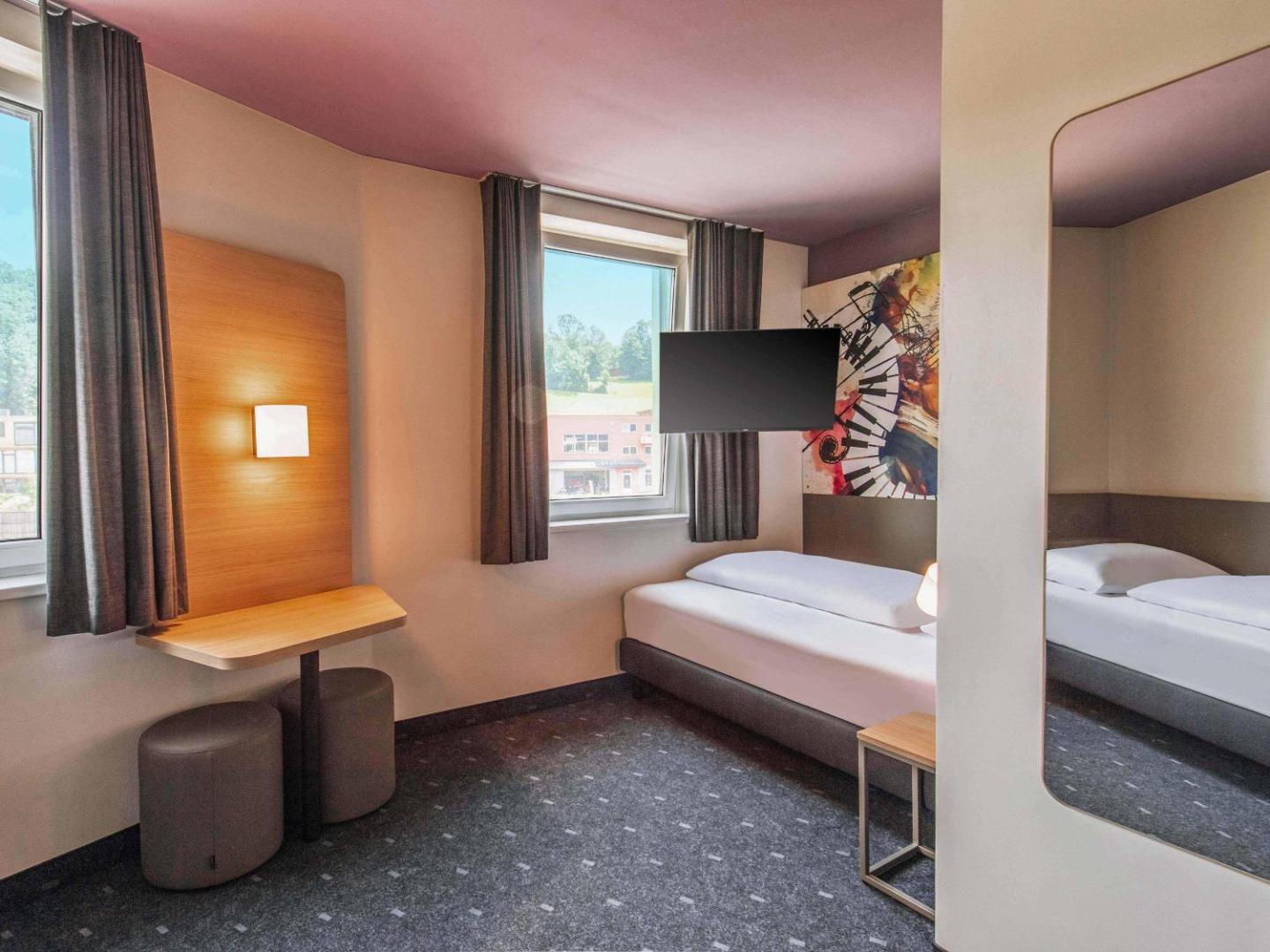 B&B HOTEL Salzburg-Süd 5
