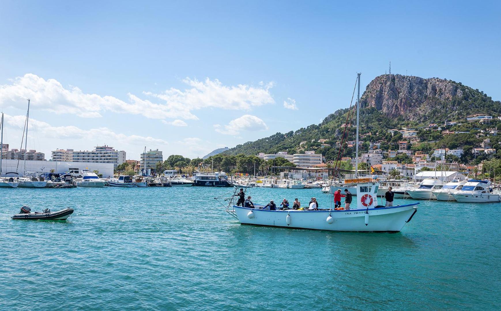 Hotel & Diving Les Illes 7