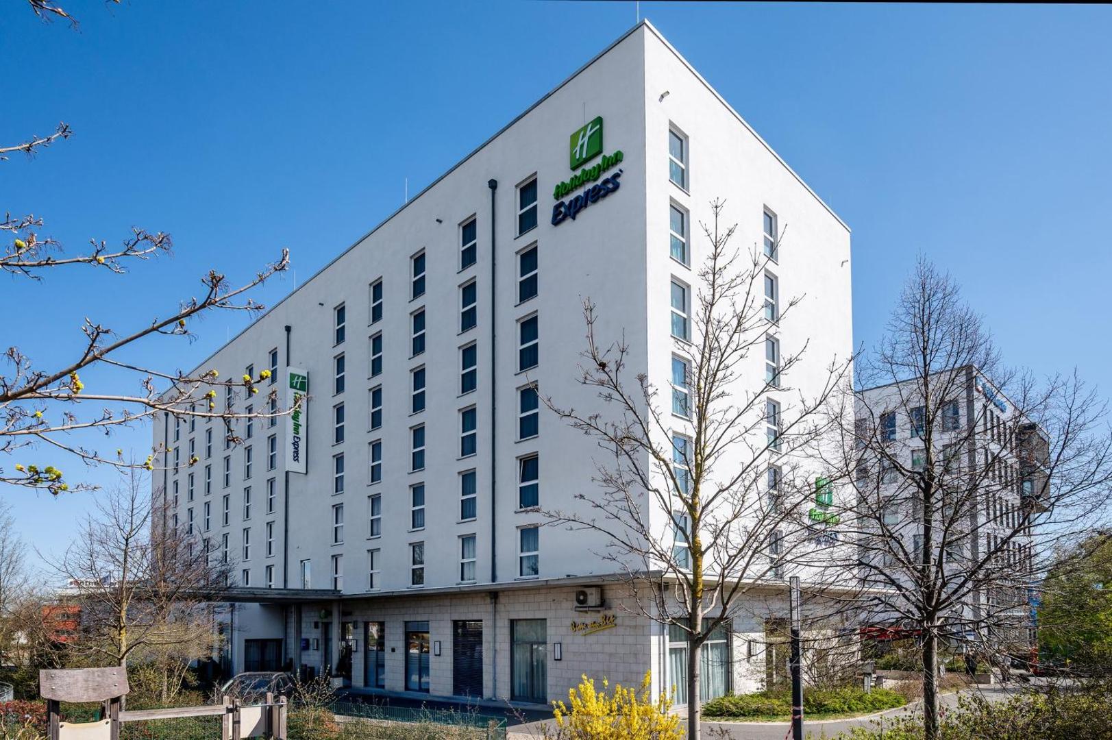 Holiday Inn Express Nürnberg-Schwabach 2