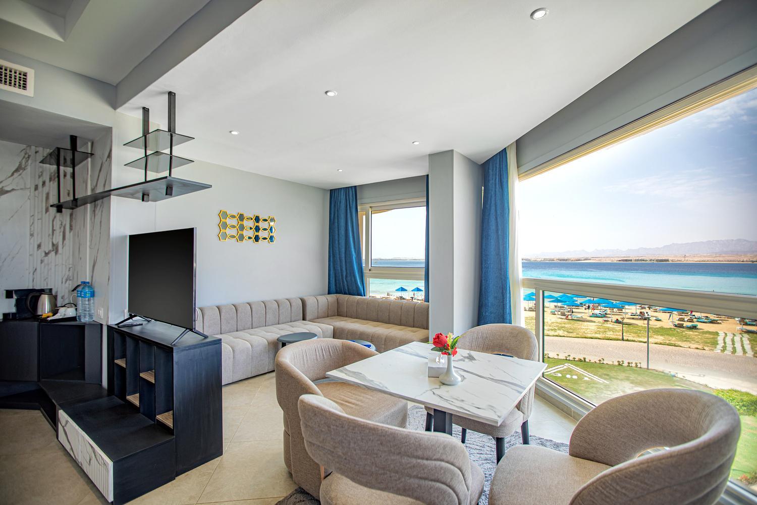 Pyramisa Beach Resort Sahl Hasheesh 8