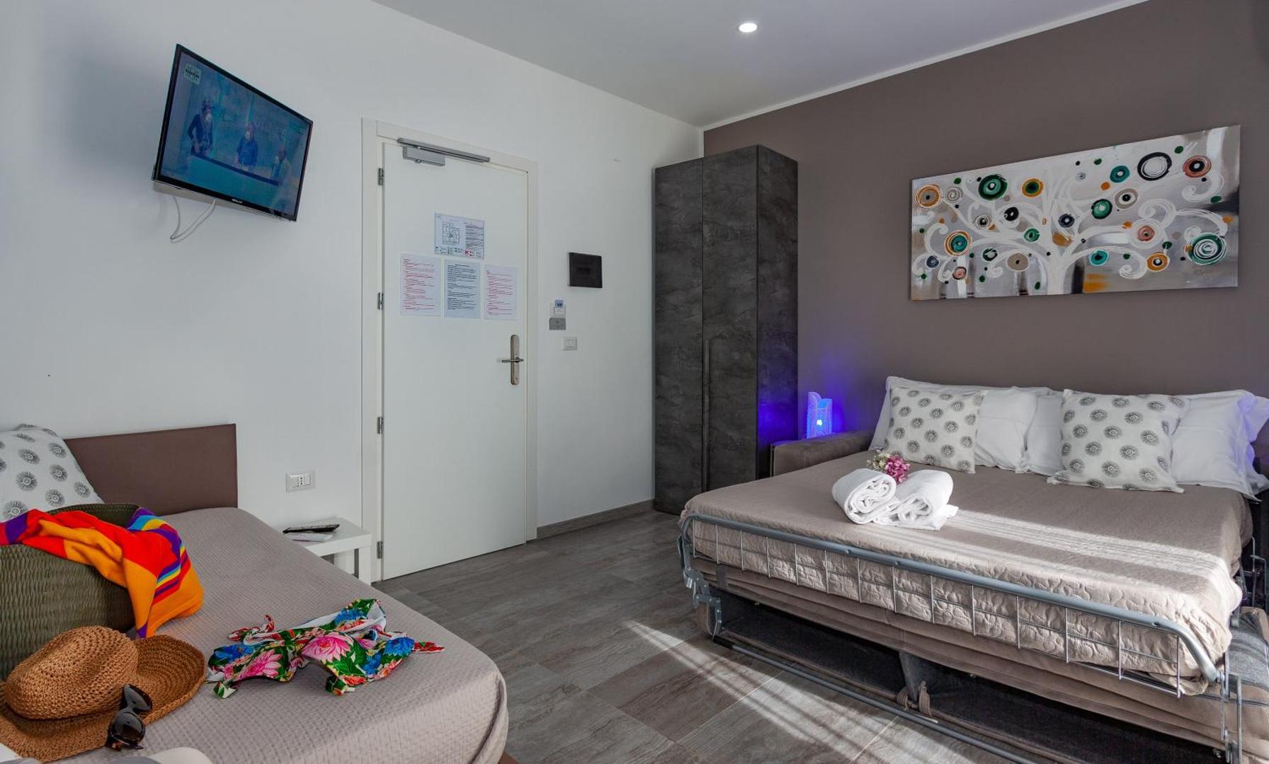 Hotel apartments Crisvan 6