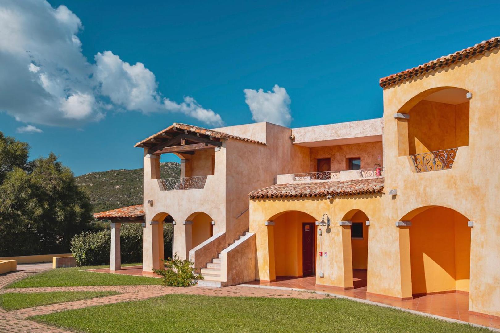 Marina Beach Residence with private beach in Marinella 4