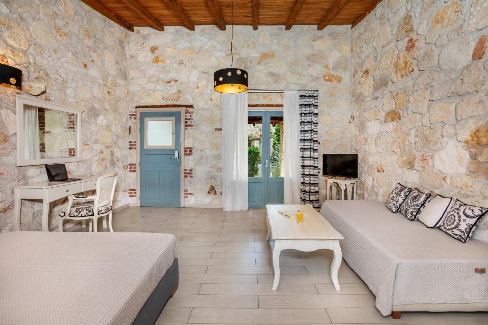 Petrino Eco Village 7