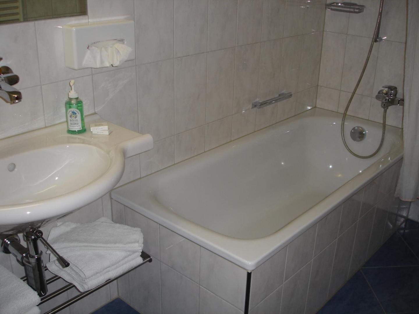 Hotel Garni Hostatt 8