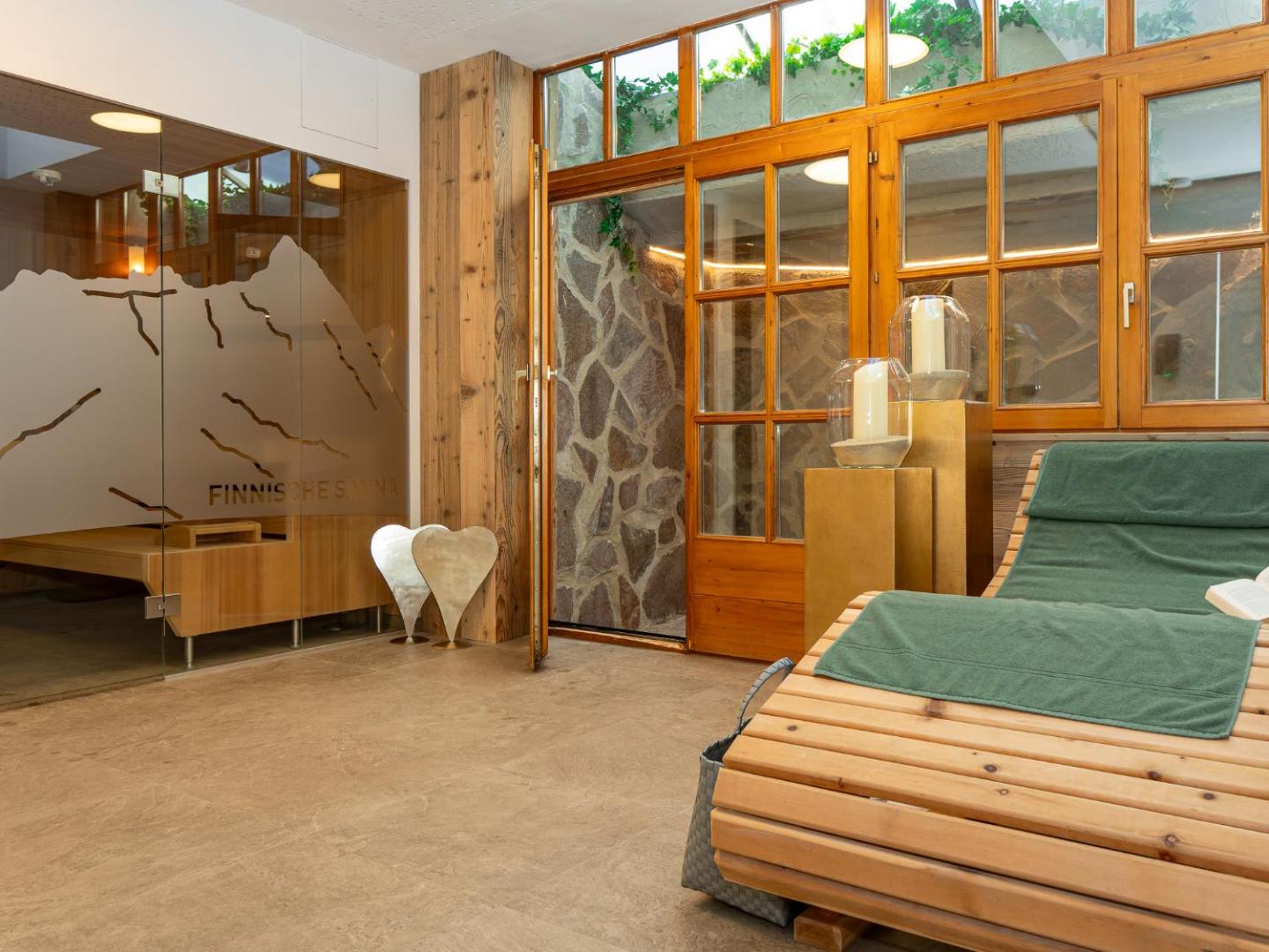 GRETI - Alpine Boutique Hotel mit Alpentherme Eintritt, reichhaltigem Frühstück, Sauna 8