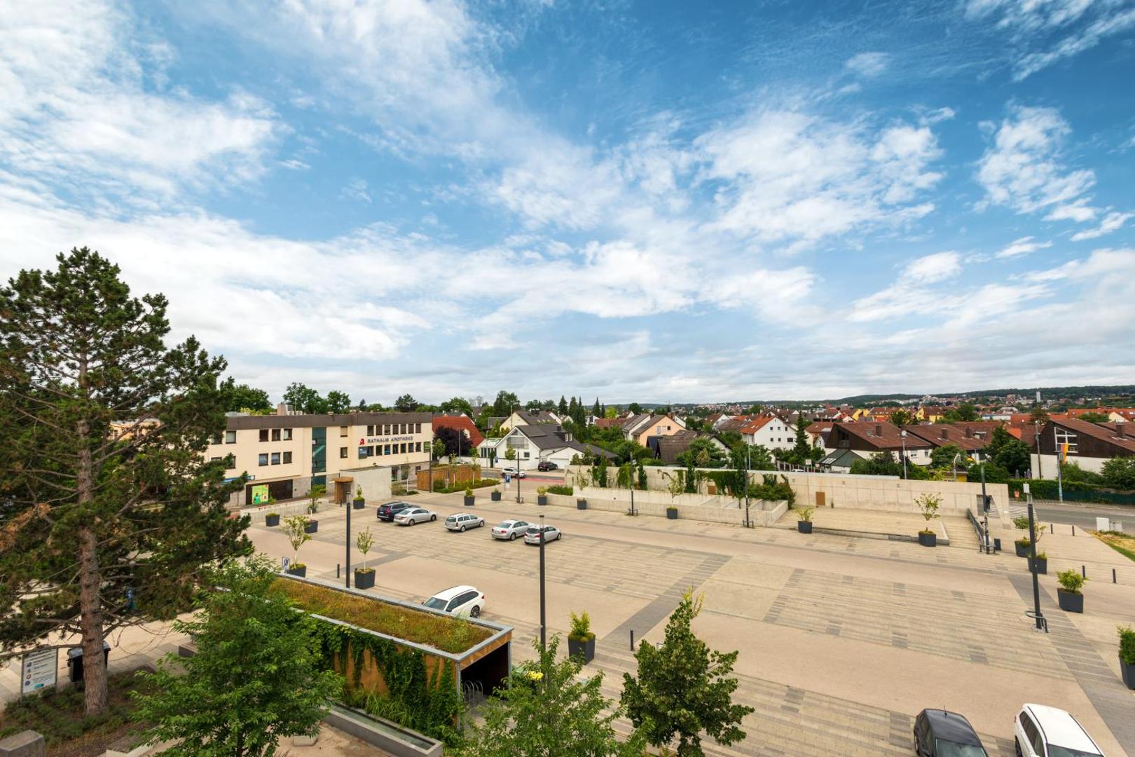 XZLLENZ light, Parken, 24h digitaler Check In und Zugang 7
