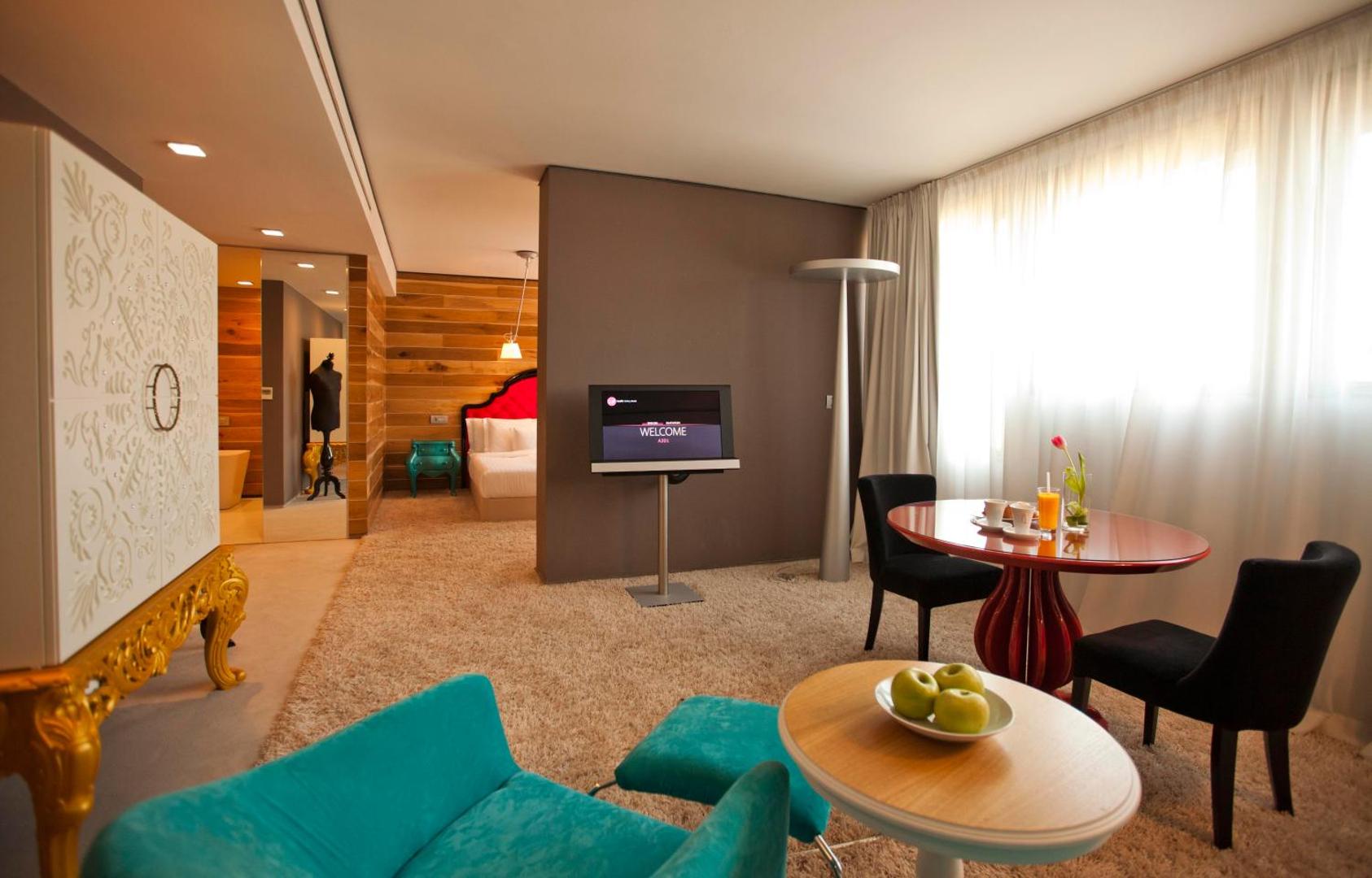 Graffit Gallery Design Hotel 7
