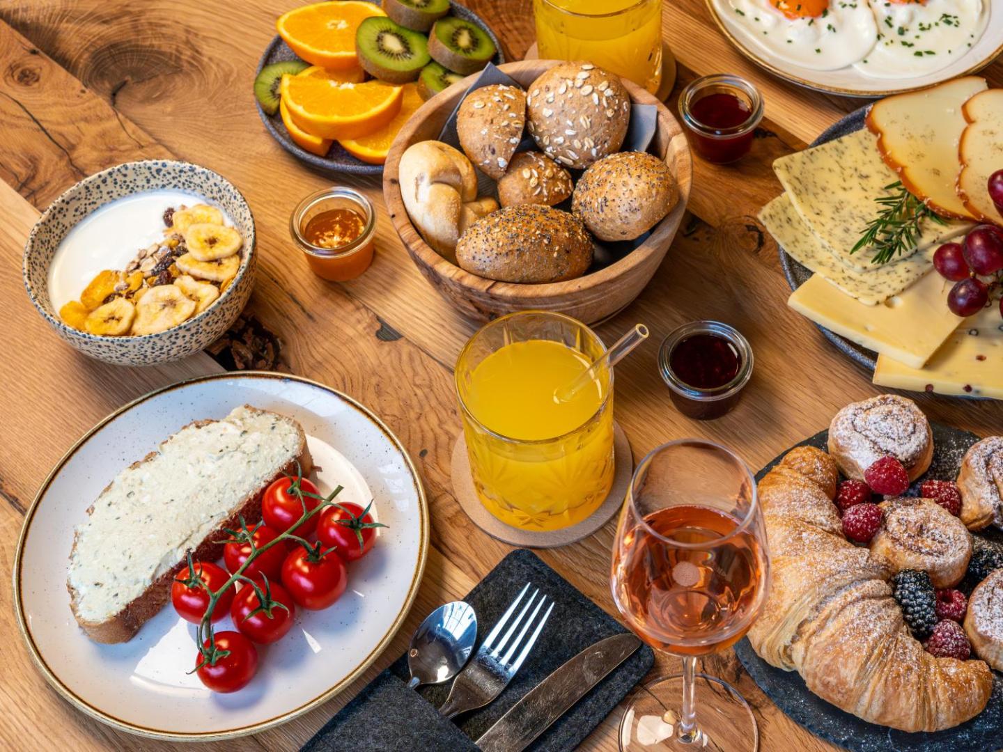 GRETI - Alpine Boutique Hotel mit Alpentherme Eintritt, reichhaltigem Frühstück, Sauna 4