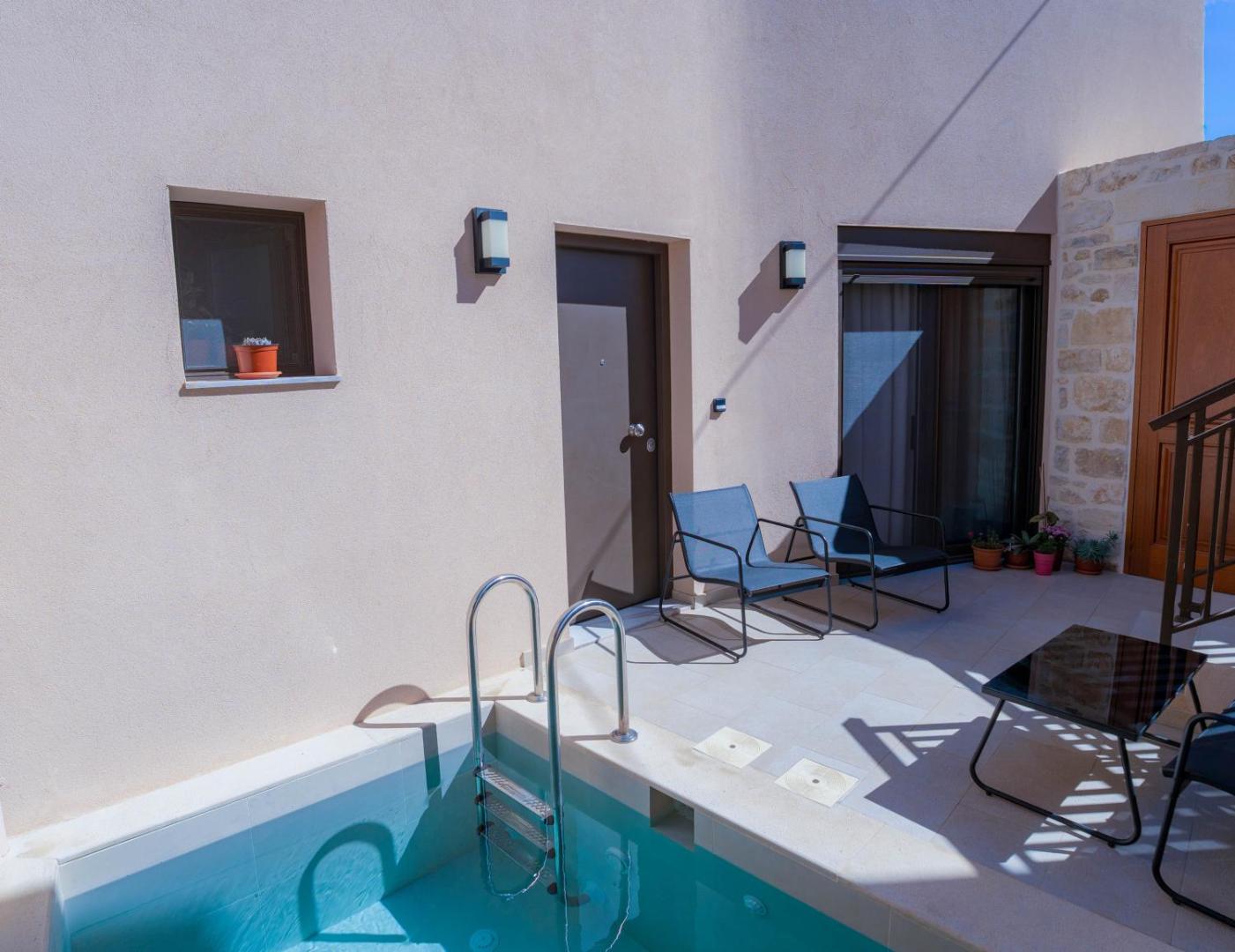 Patriko Estate 5