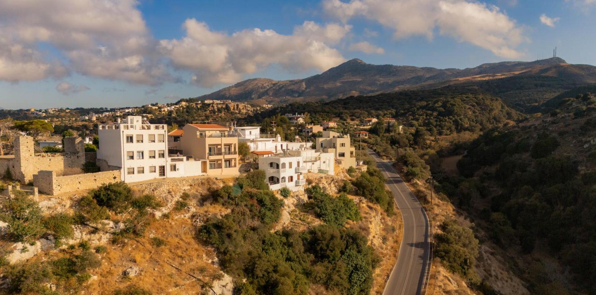 Patriko Estate 7