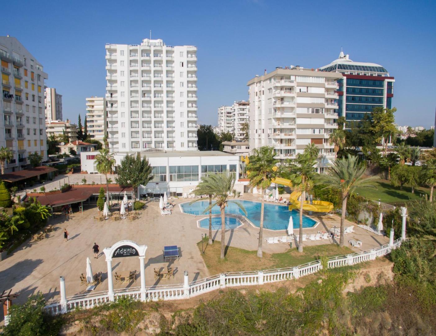 Adonis Hotel 5