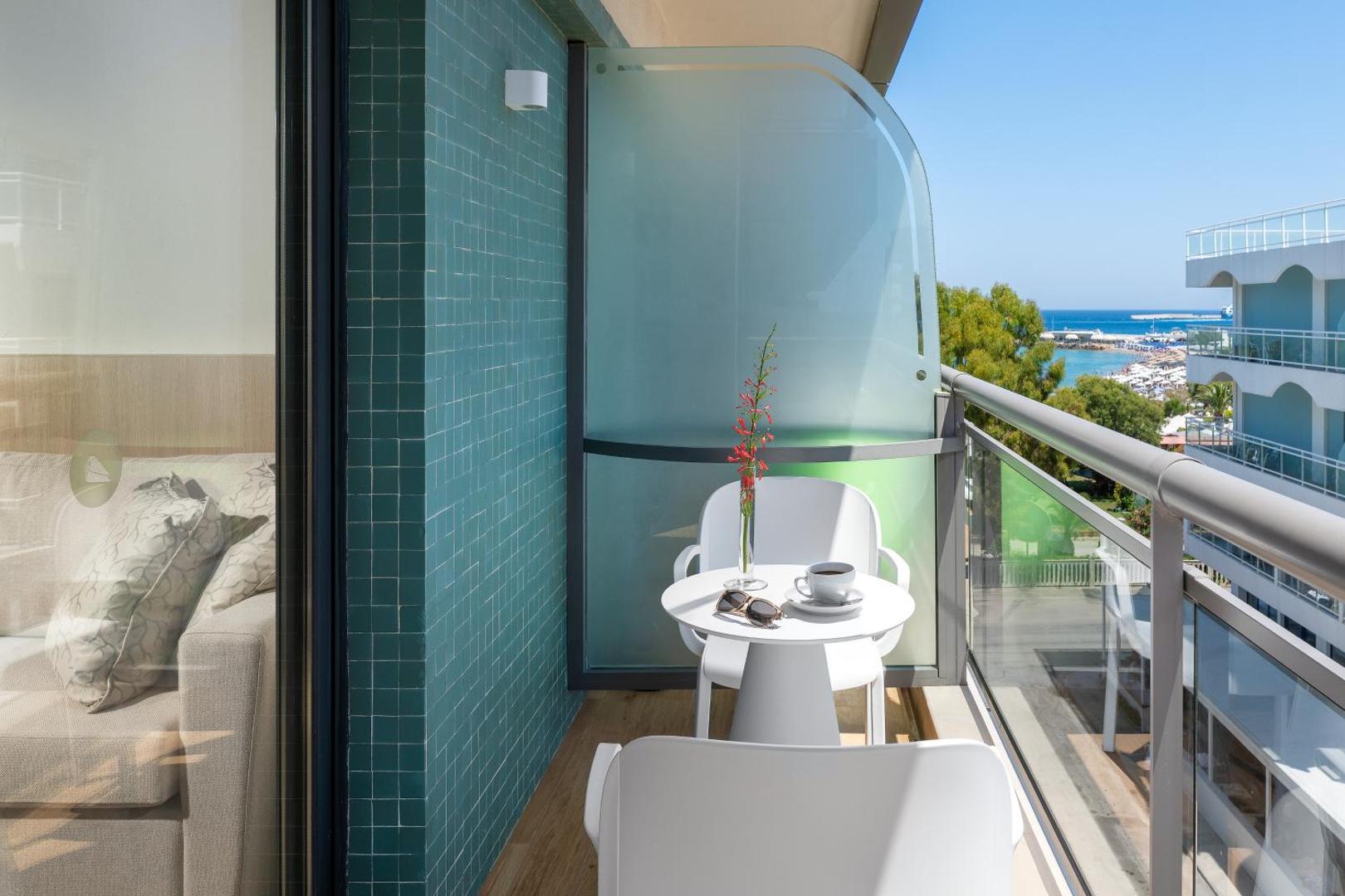Mediterranean Hotel 4