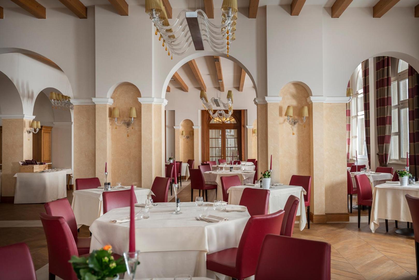 Schloss Hotel & Spa Pontresina 6