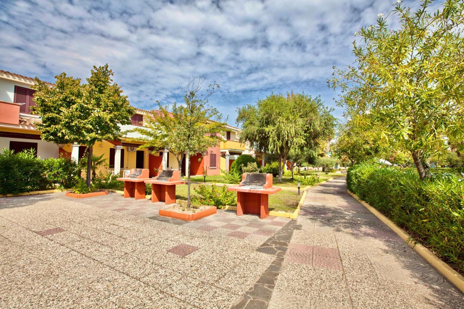 Residence with swimming-pool in Ottiolu just 250 mt from the sea 5