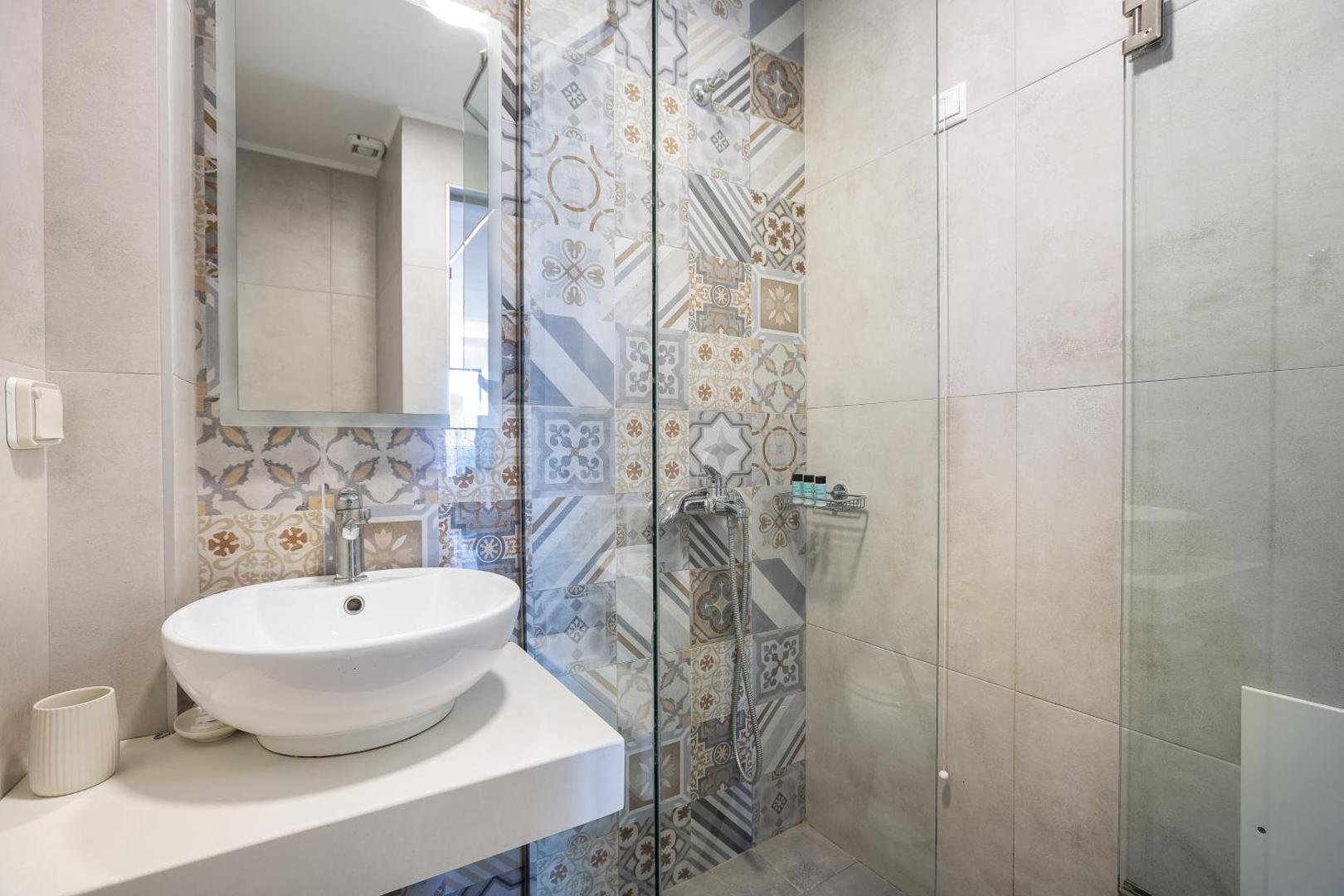 Poseidon Hotel 4