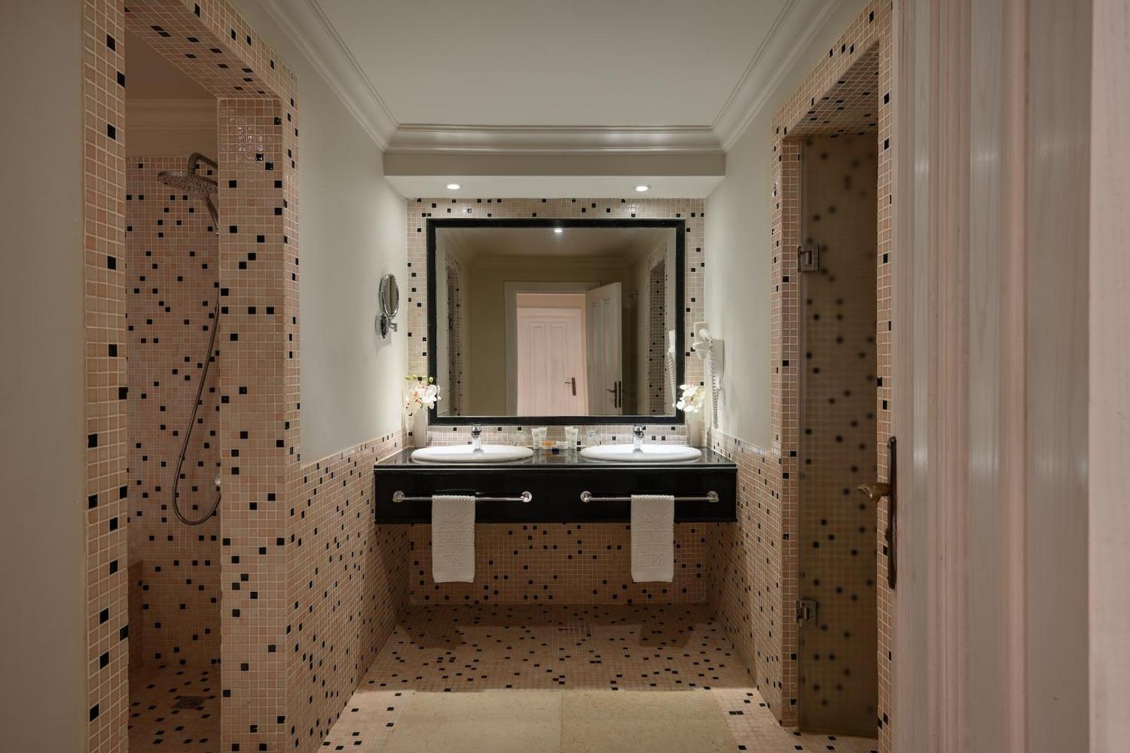 The Makadi Spa Hotel - Couples Only 18 Years Plus 7