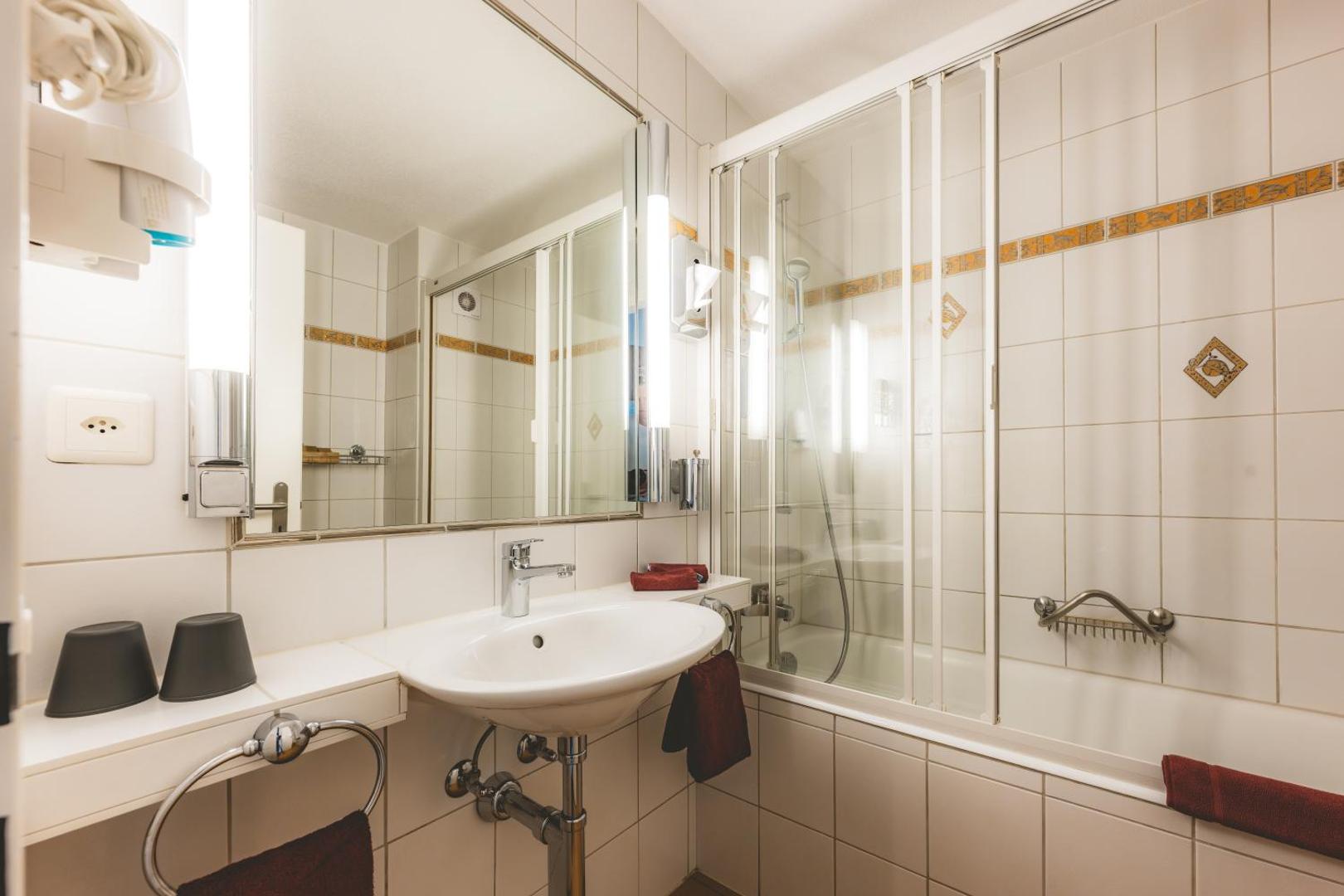 Hotel Alfa Superieur - Leukerbad-Therme 4