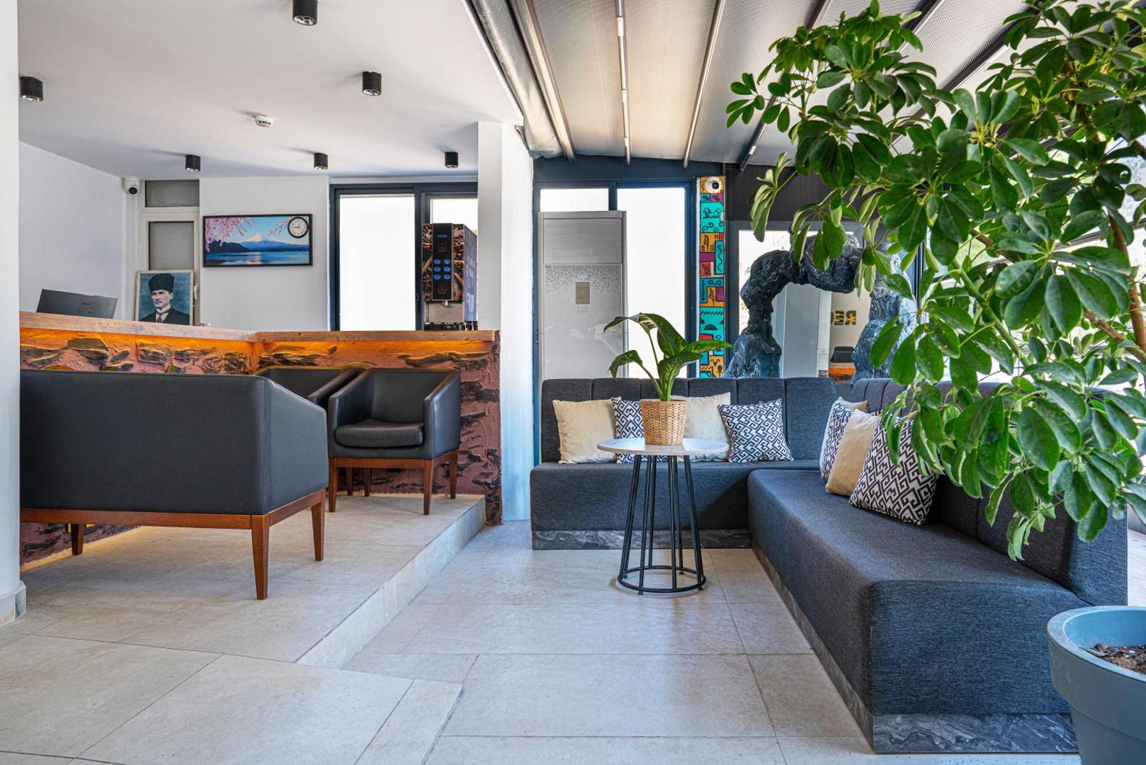 Ola Hotel 7