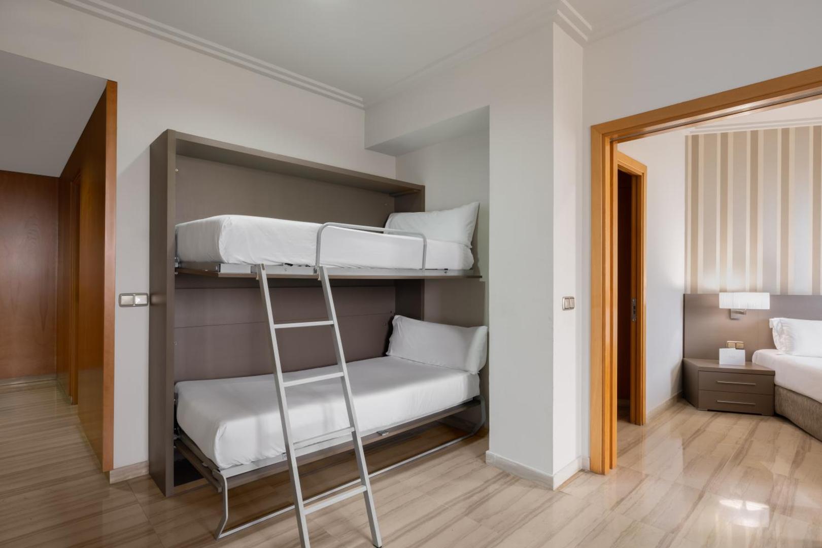 Hotel SB Ciutat Tarragona 4