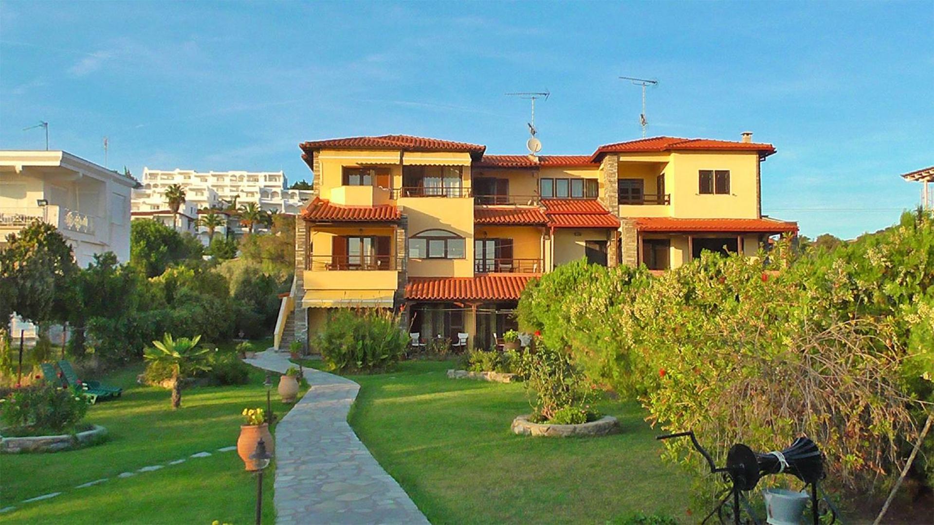Studios Tripiti 6