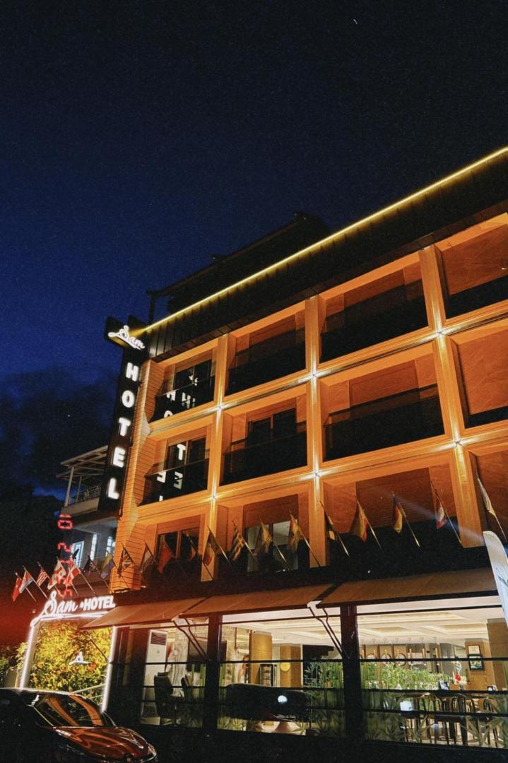 Sam Hotel 1