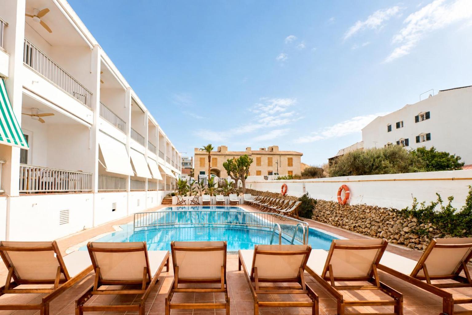 Hotel S'Algaret 5