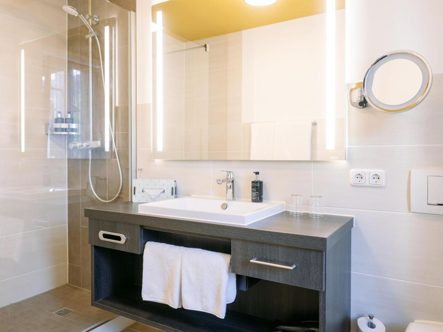 HENRI Hotel Garmisch-Partenkirchen 4
