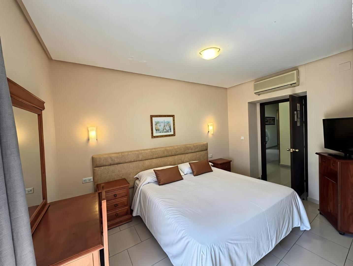 Hotel Roma San Fernando 6