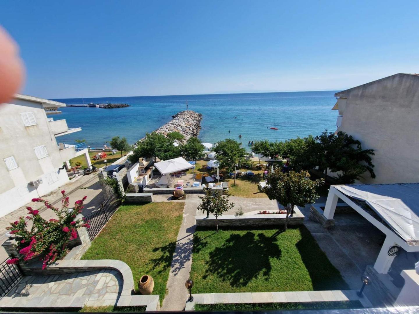 PANSION ALEXANDROS BY THE SEA 7