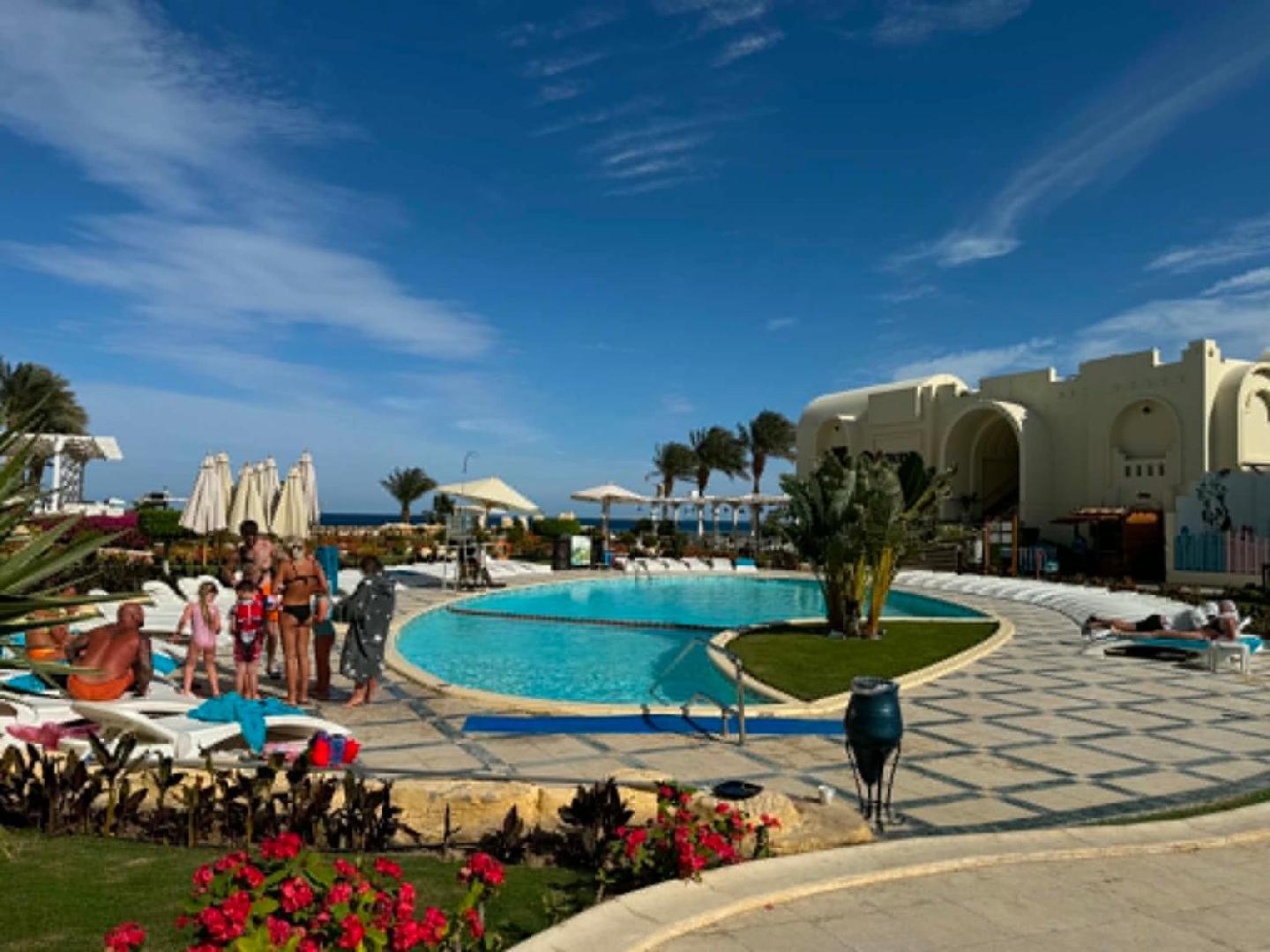 Joy'Apartments in Gravity Hotel Aquapark Sahl Hasheesh for foreign passport holders only 4