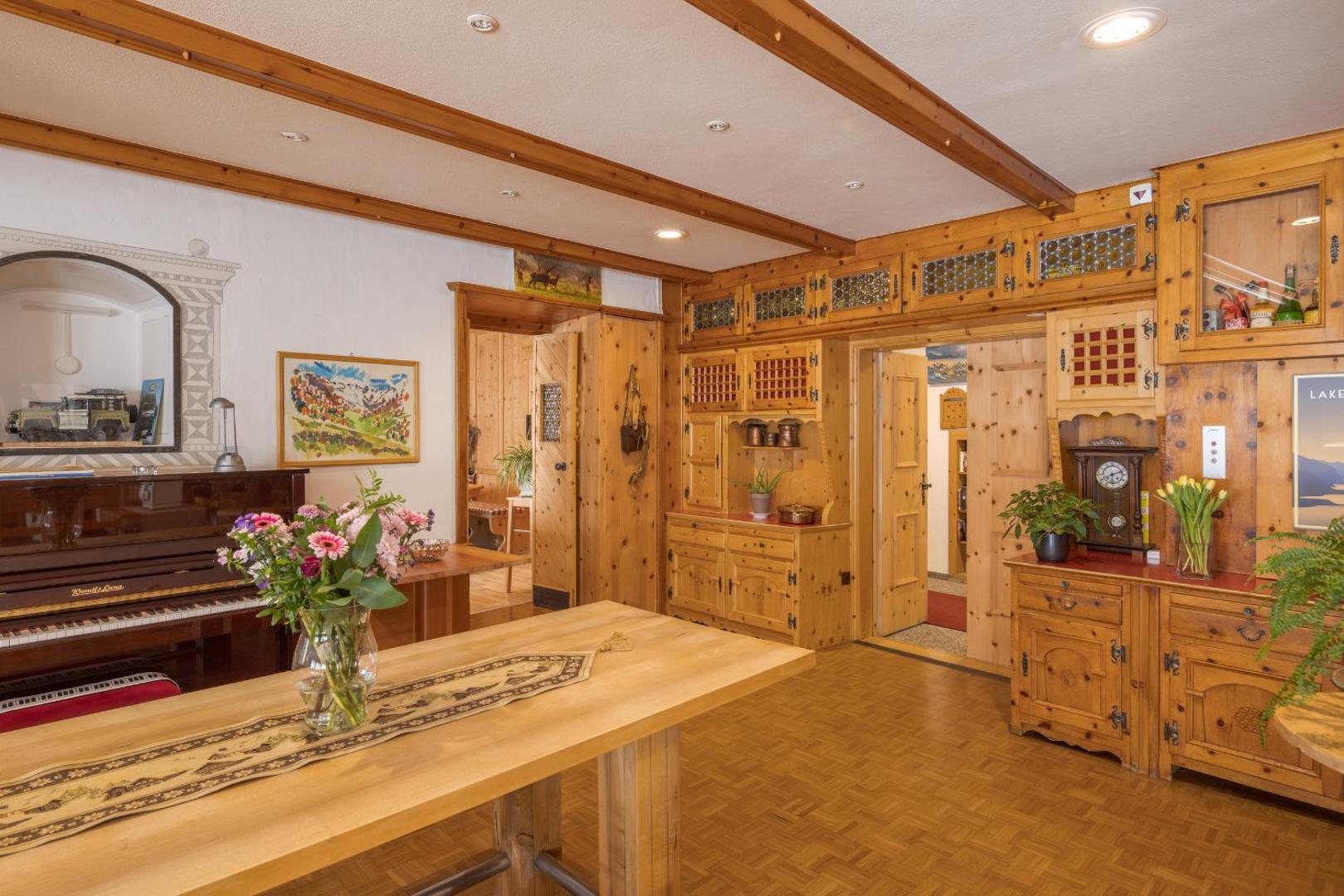 Hotel Alpina 5