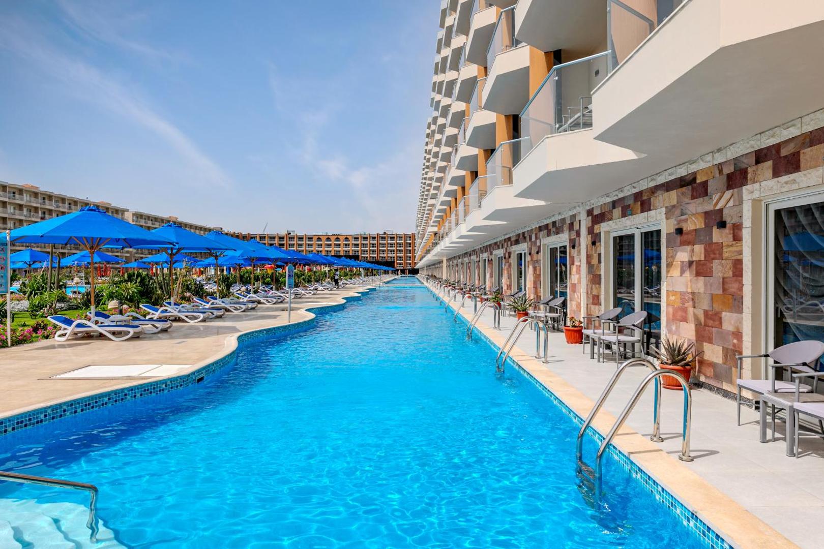 Rewaya Luxury Resort 5