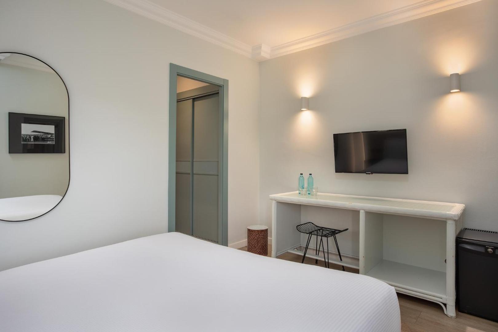 Hotel Montjoi by Brava Hoteles 6