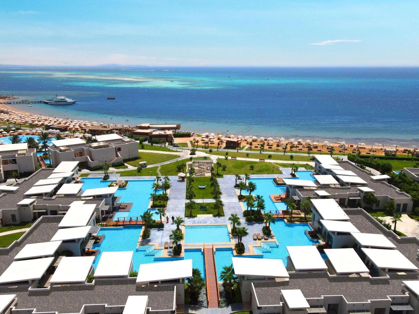 Rixos Premium Magawish Suites and Villas 4