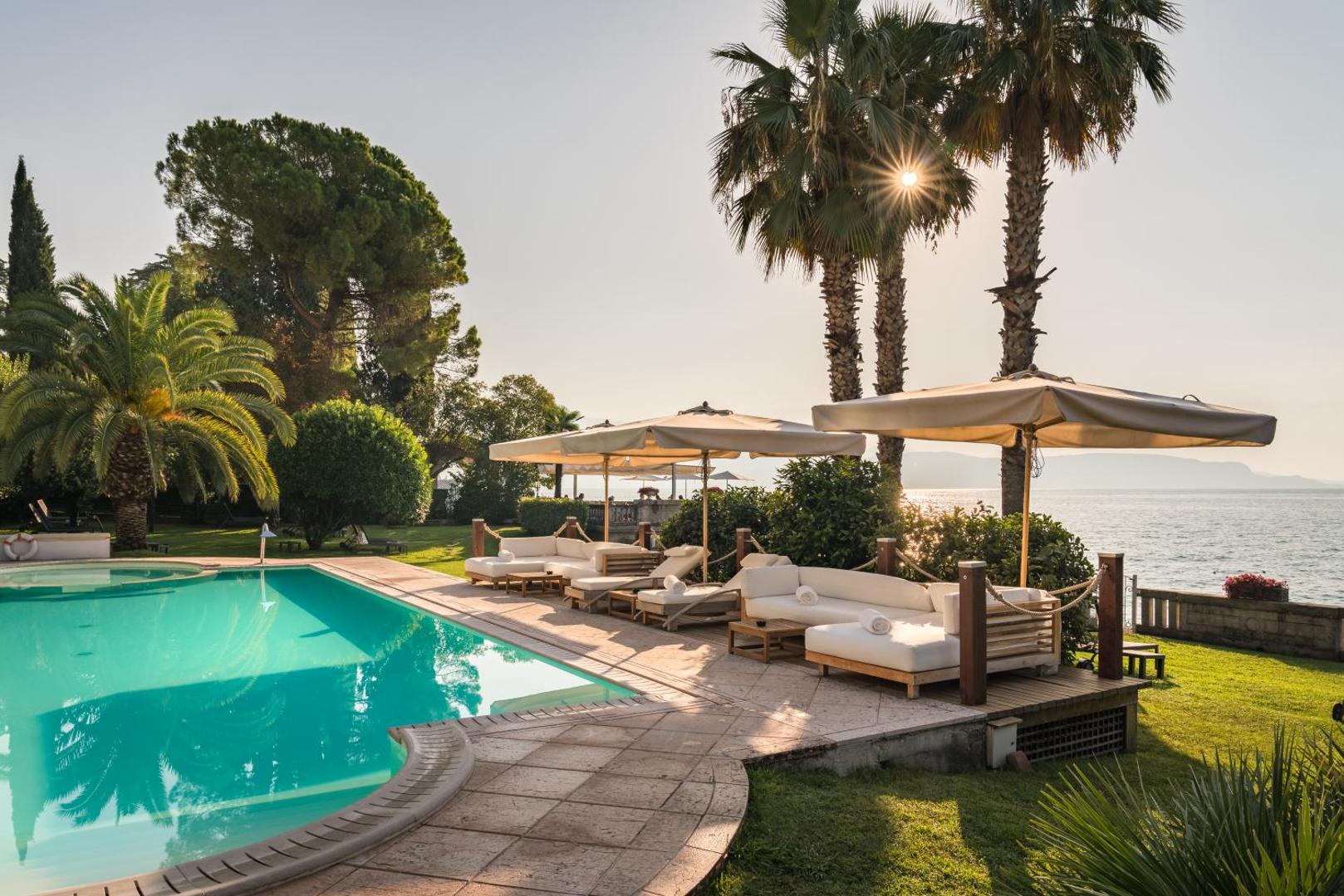Hotel Villa Capri 8