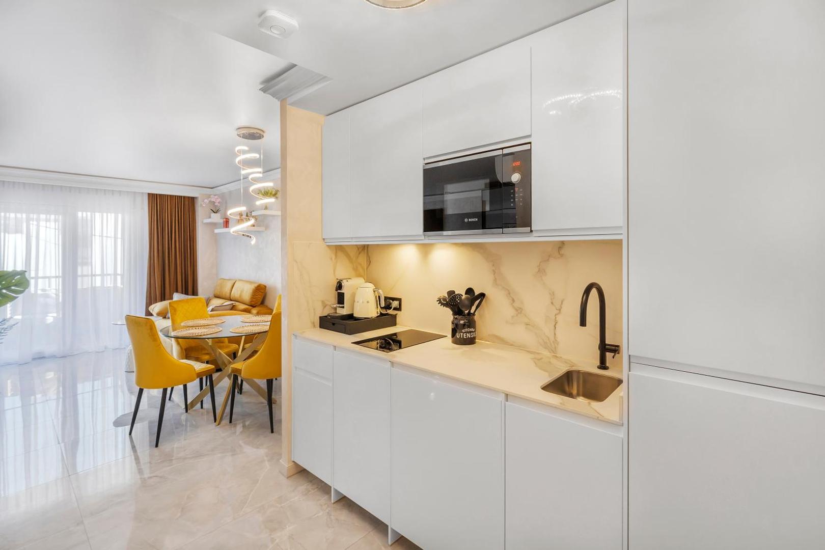 A&R Luxury Apartments 6