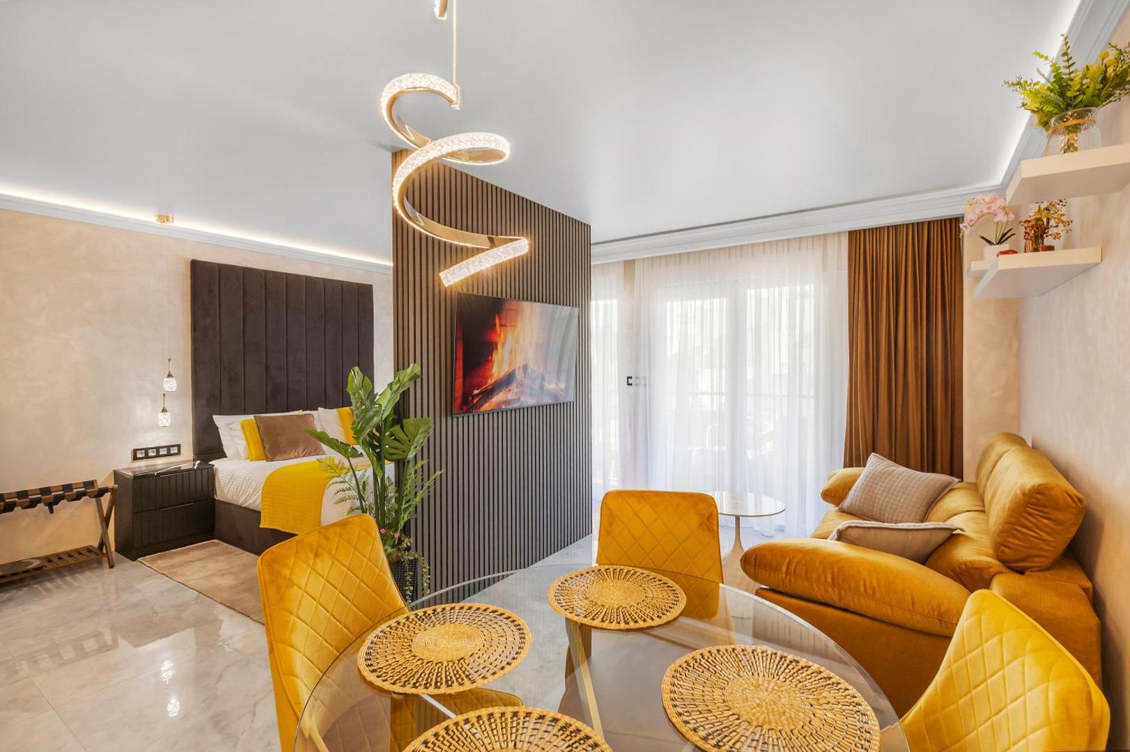 A&R Luxury Apartments 7